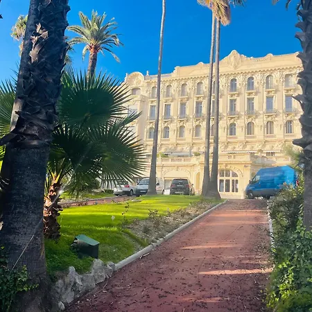 Apartment Avec Terrasse - Palais Historique A Nice